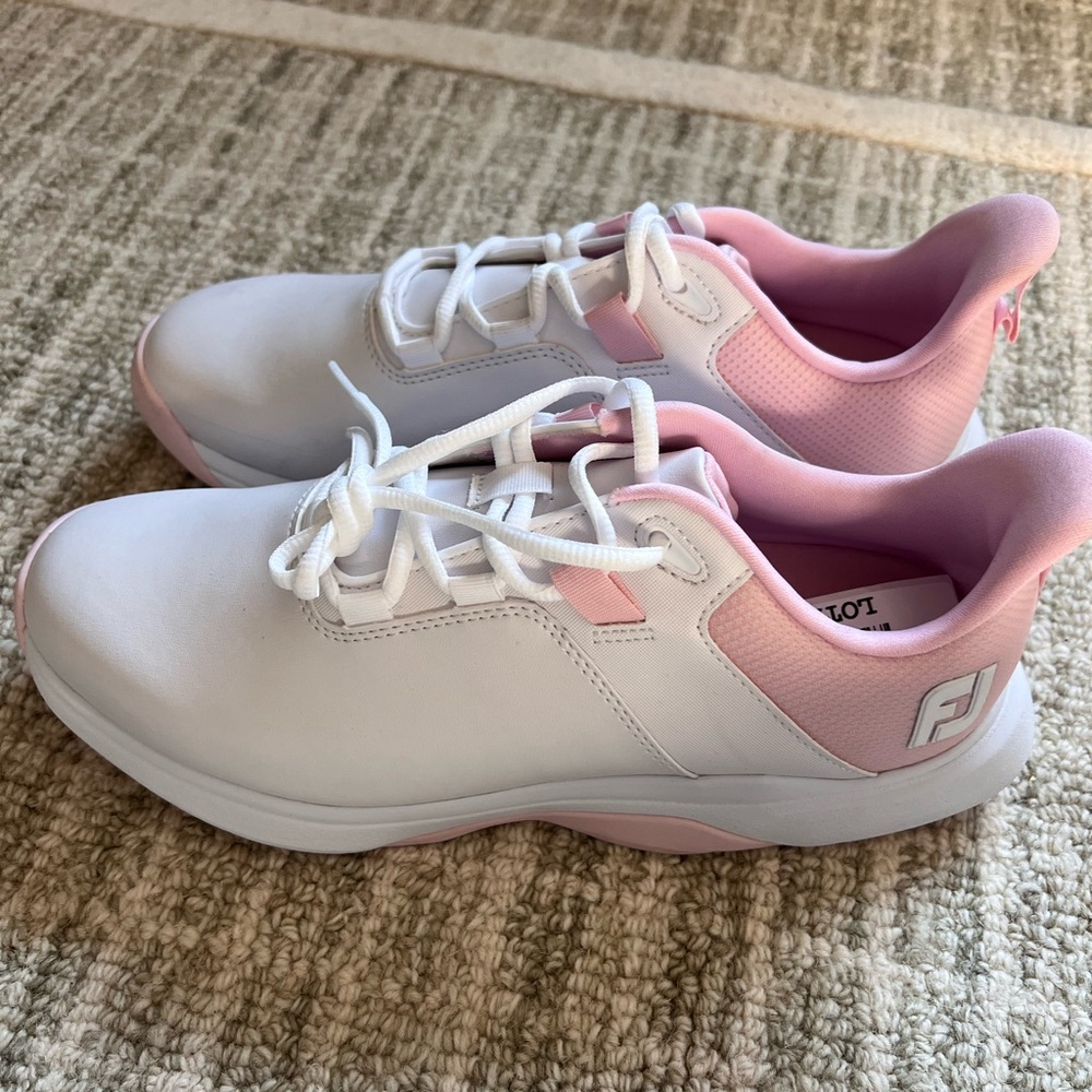 FOOTJOY WOMEN'S PROLITE SPIKELESS LACED GOLF SHOES - WHITE/PINK - Picture 2 of 9